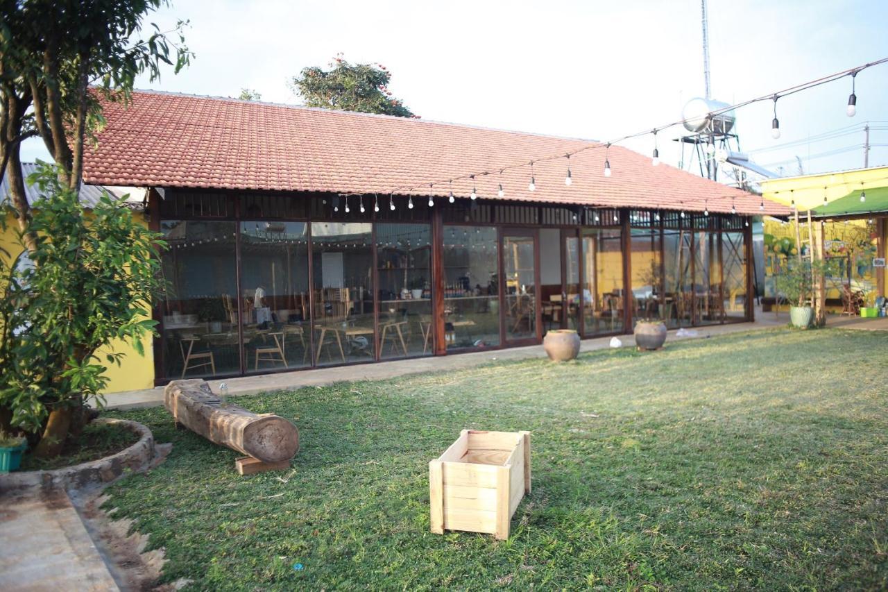 Nhà của Nếp Vila Plei Brel Exterior foto